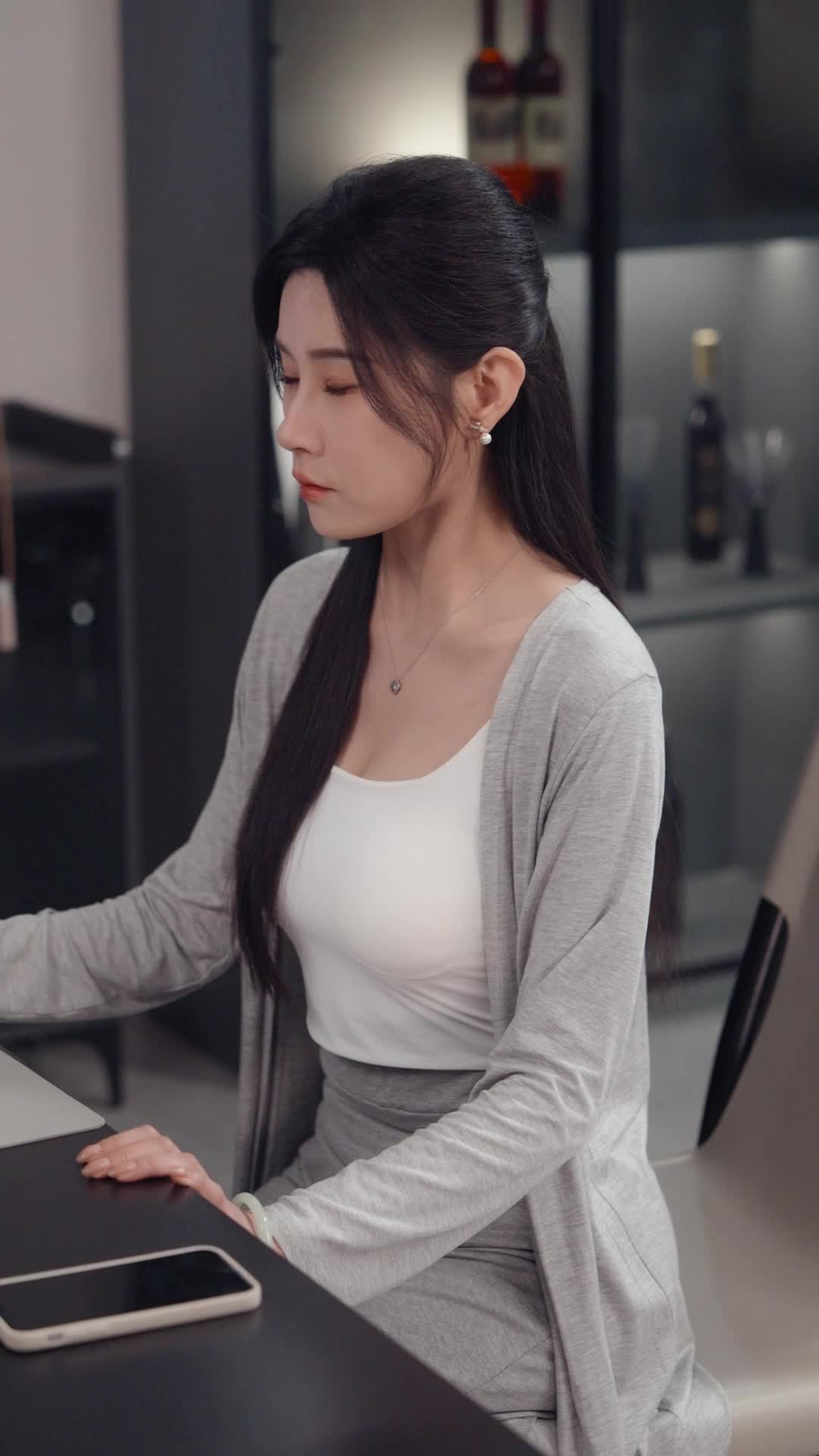 Episode 8 - Divorce Me? Watch Me Rise